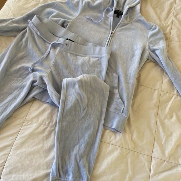 Juicy Couture tracksuit - Picture 3 of 4